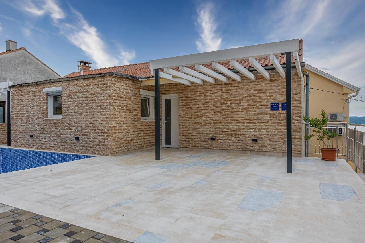 קריקווניצה Villa Rocca מראה חיצוני תמונה